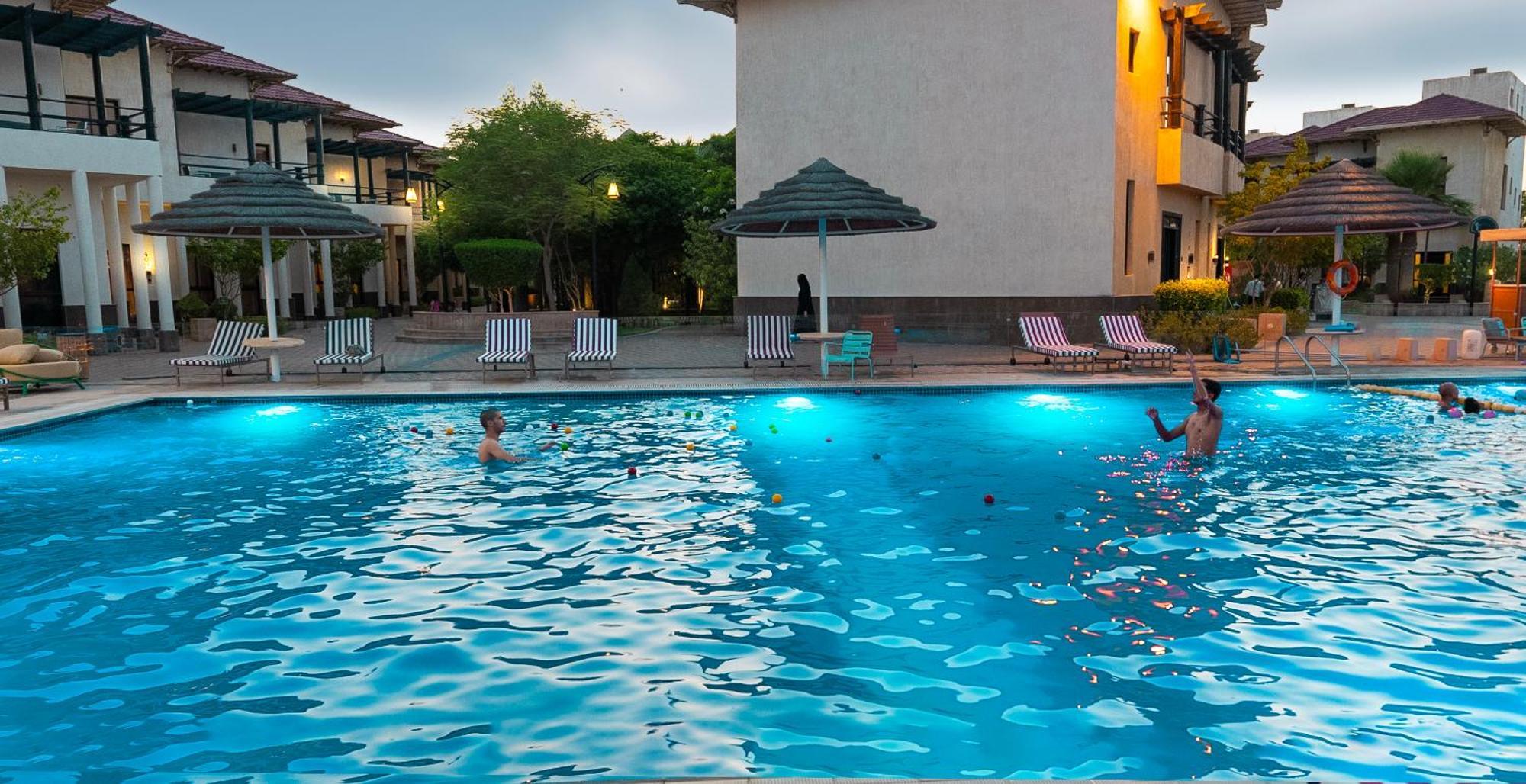 Braira Al Azizya Hotel & Resort Khobar Buitenkant foto