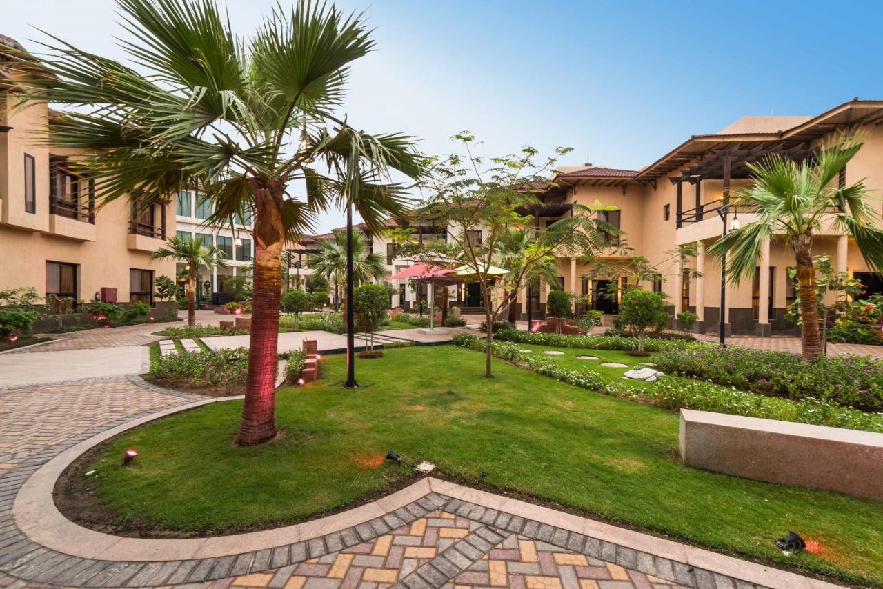 Braira Al Azizya Hotel & Resort Khobar Buitenkant foto